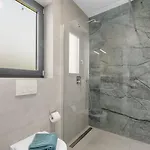 Villa Mahalo Vošteni