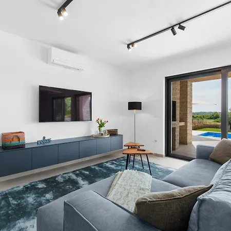 Mahalo Villa