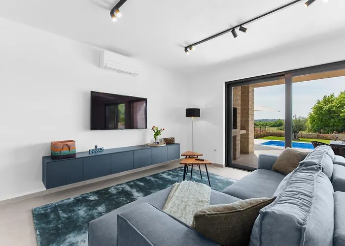 Mahalo Villa