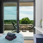 Mahalo Villa Vosteni
